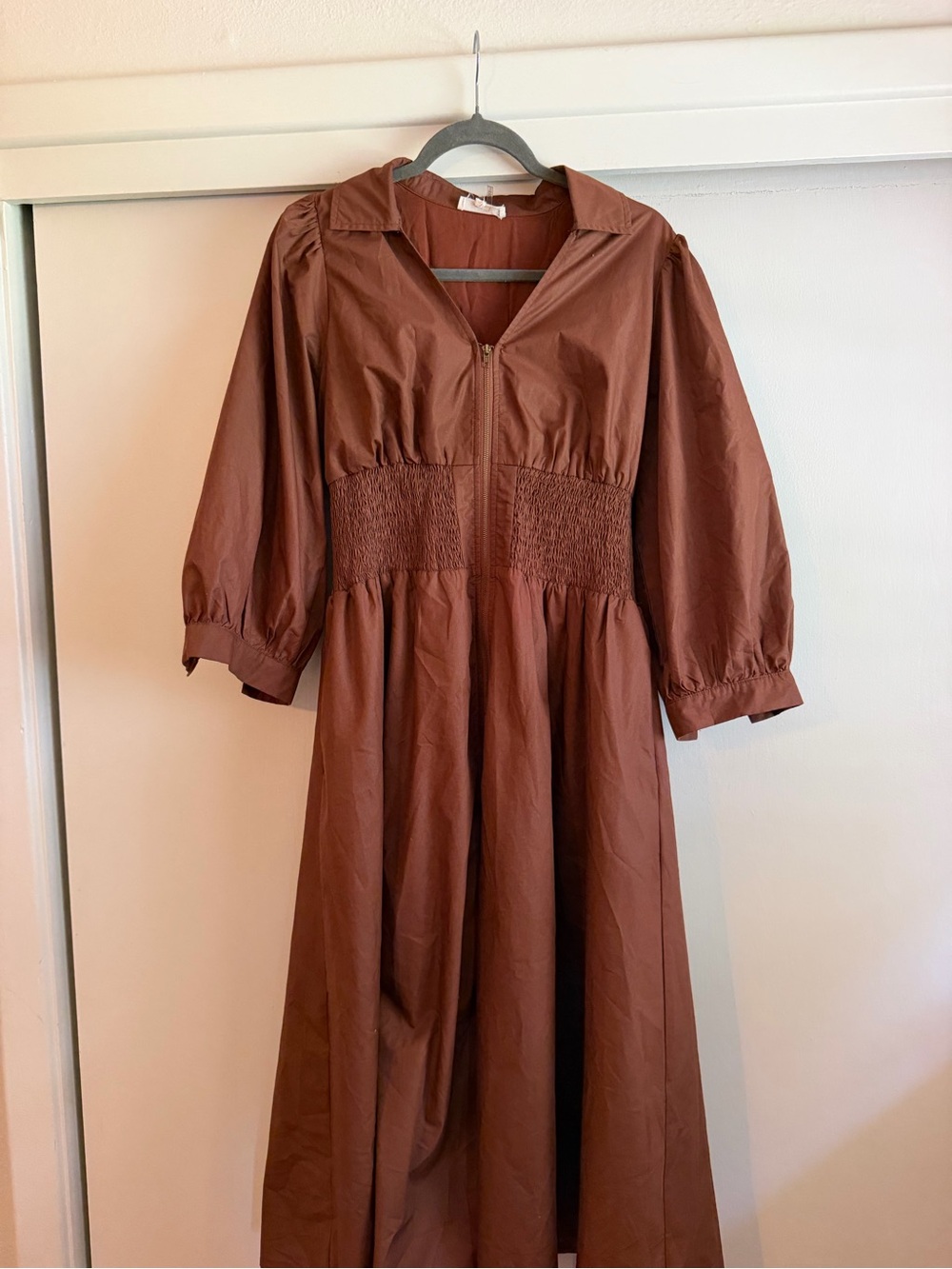Entro Zip Brown Smocked Waist Midi Dress - Women - Picture 3 of 5